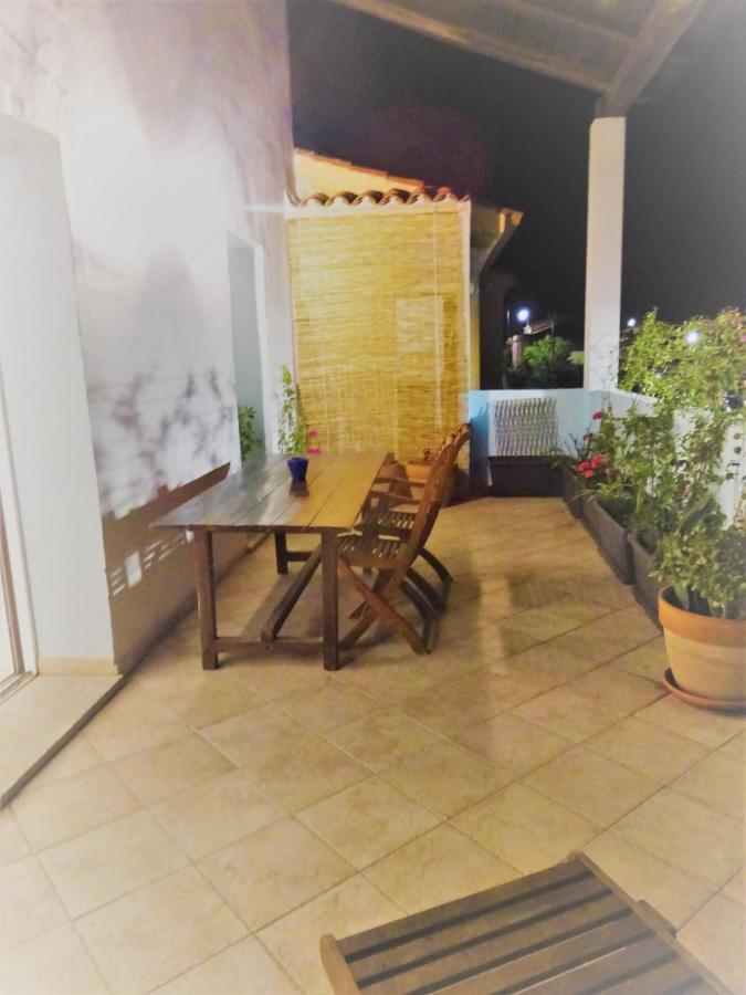 White - San Pantaleo Apartment Luaran gambar