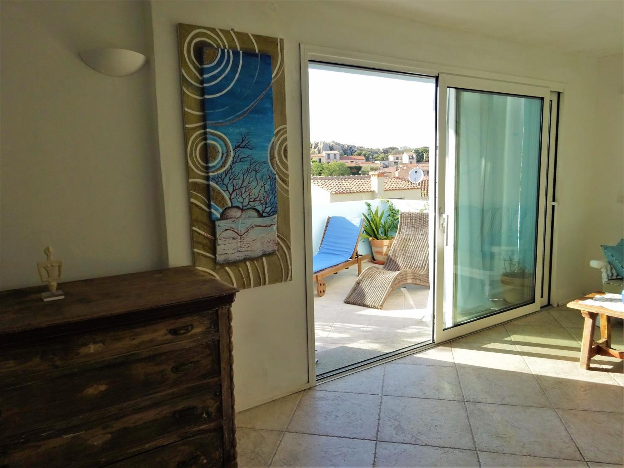 White - San Pantaleo Apartment Luaran gambar