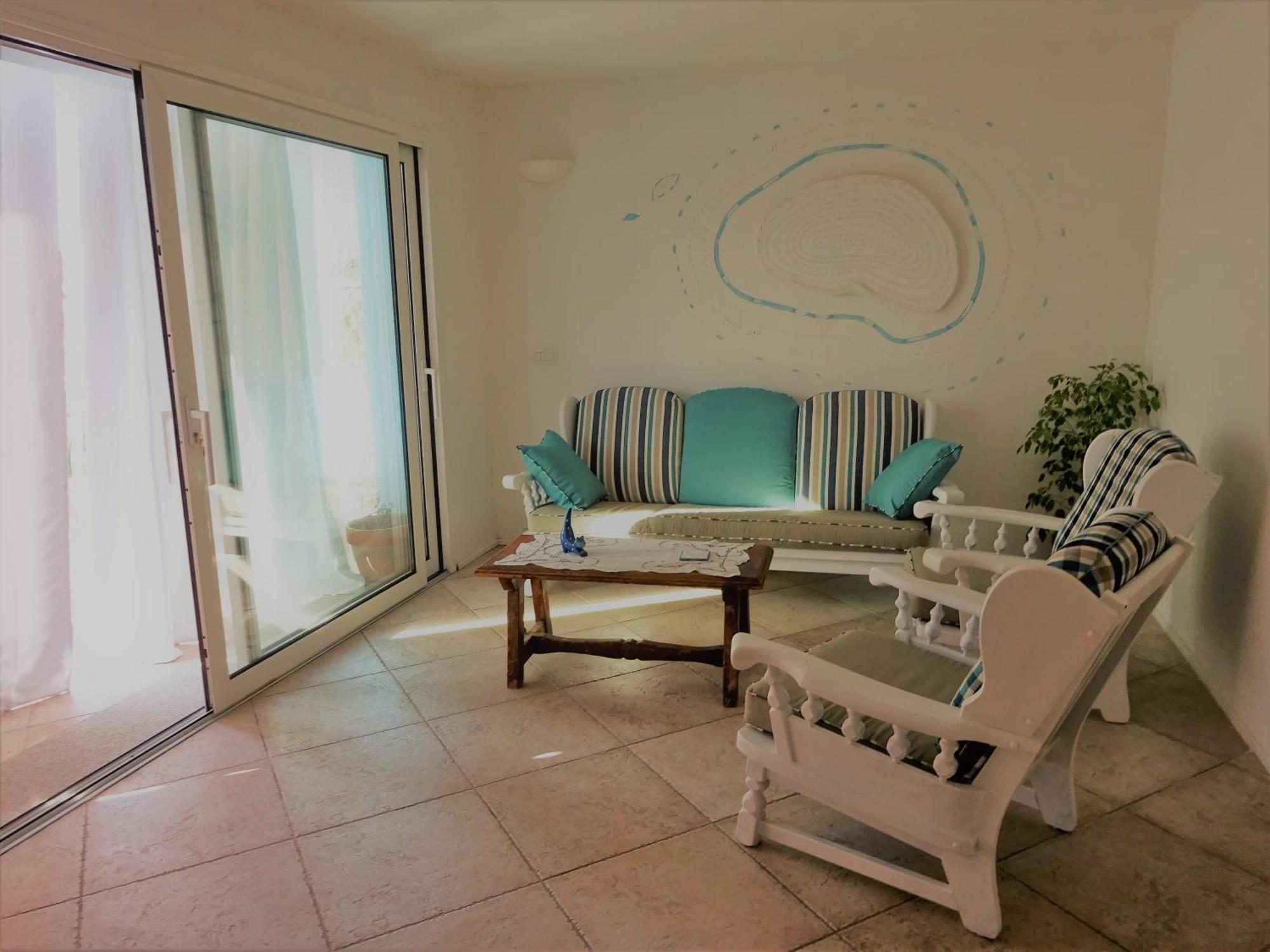 White - San Pantaleo Apartment Luaran gambar