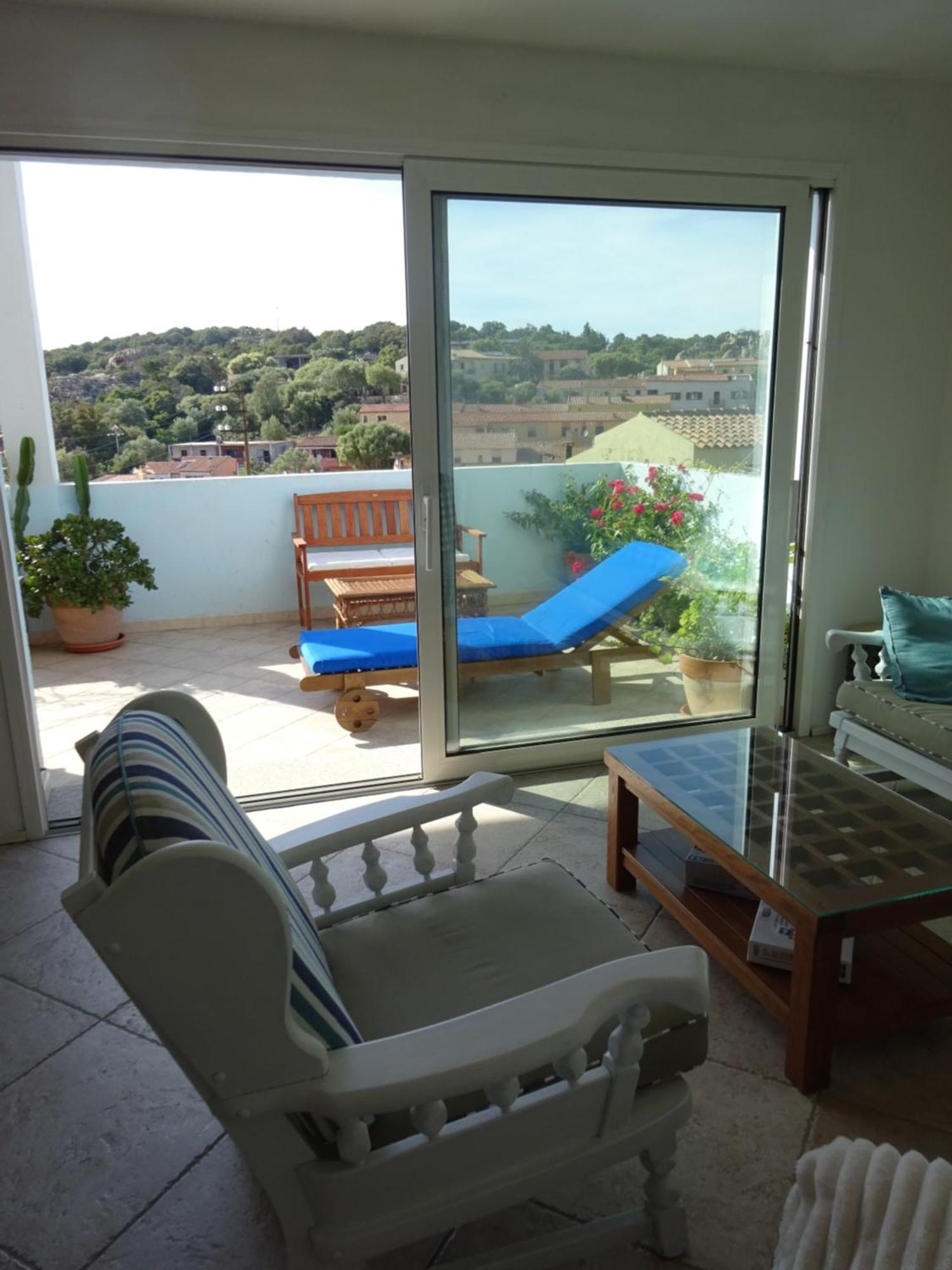 White - San Pantaleo Apartment Luaran gambar
