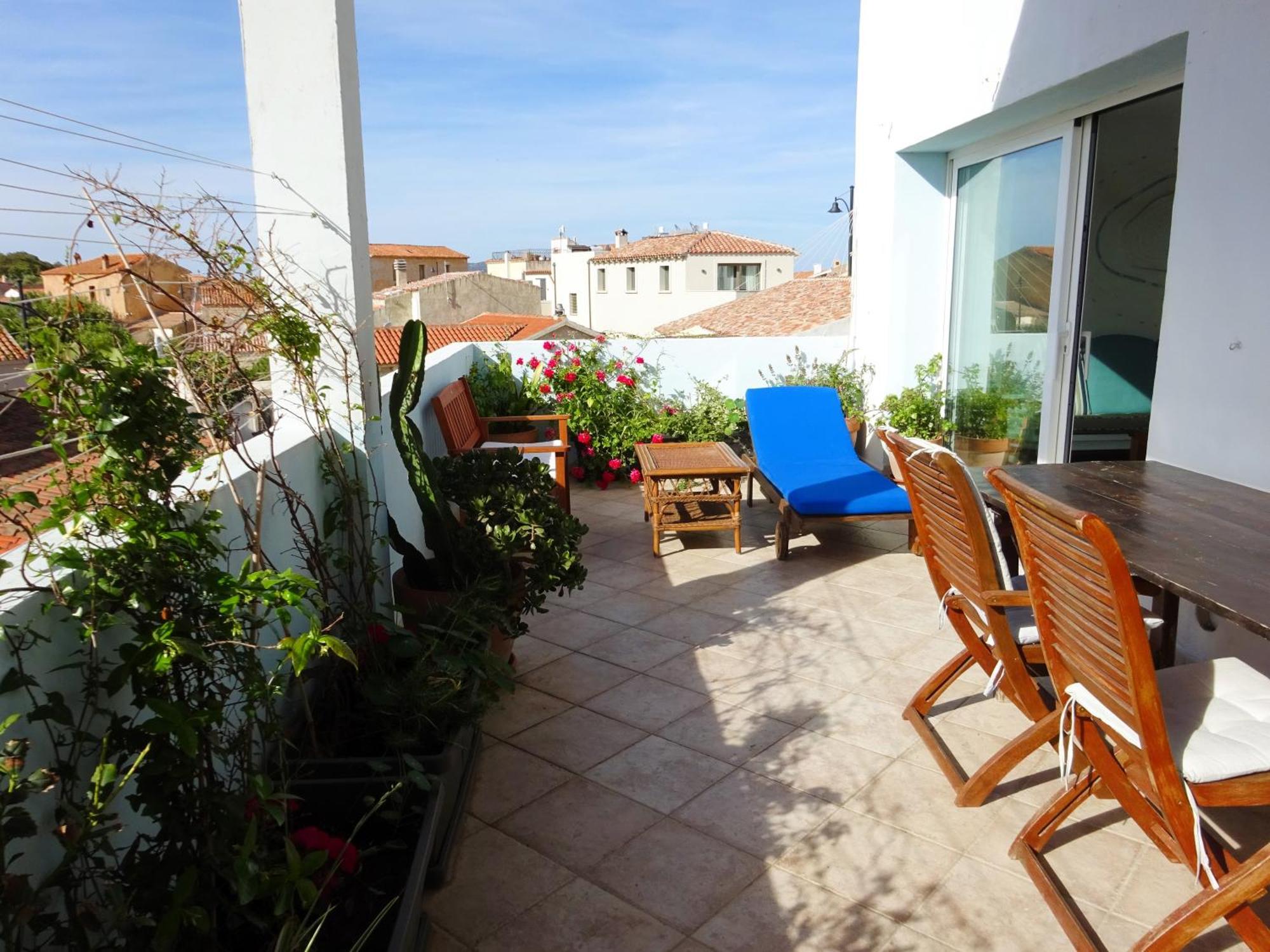 White - San Pantaleo Apartment Luaran gambar